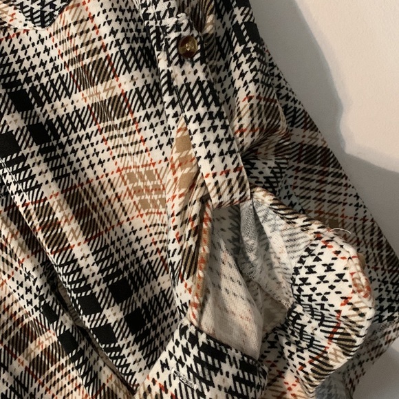 Robert Louis- Khaki Checkered Shirt - Picture 6 of 9